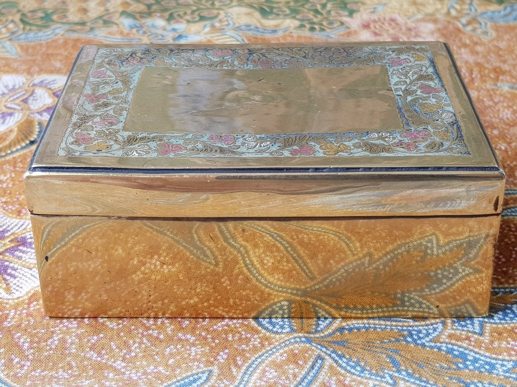 Mooi antiek doosje uit Engeland van hout en koper 10,3 cm., Antiek en Kunst, Antiek | Woonaccessoires, Ophalen of Verzenden