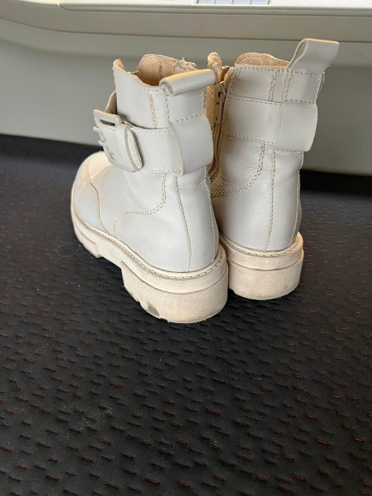 Dames schoenen maat 37 - Comfortabel en stijlvol, Ophalen of Verzenden, Zo goed als nieuw, Beige, Lage of Enkellaarzen
