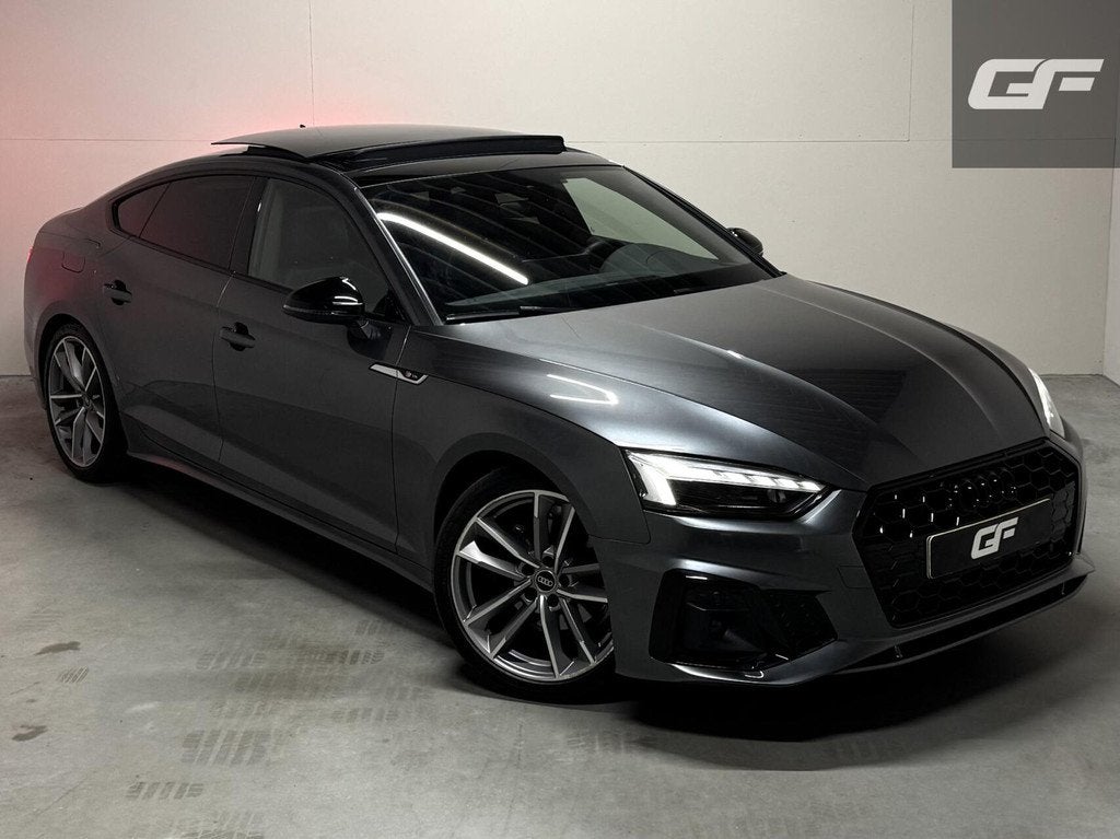 Audi A5 Sportback S-Line Black Edition Pano B&O Memory Virtu, Gebruikt, 4 cilinders, Leder en Stof, Origineel Nederlands
