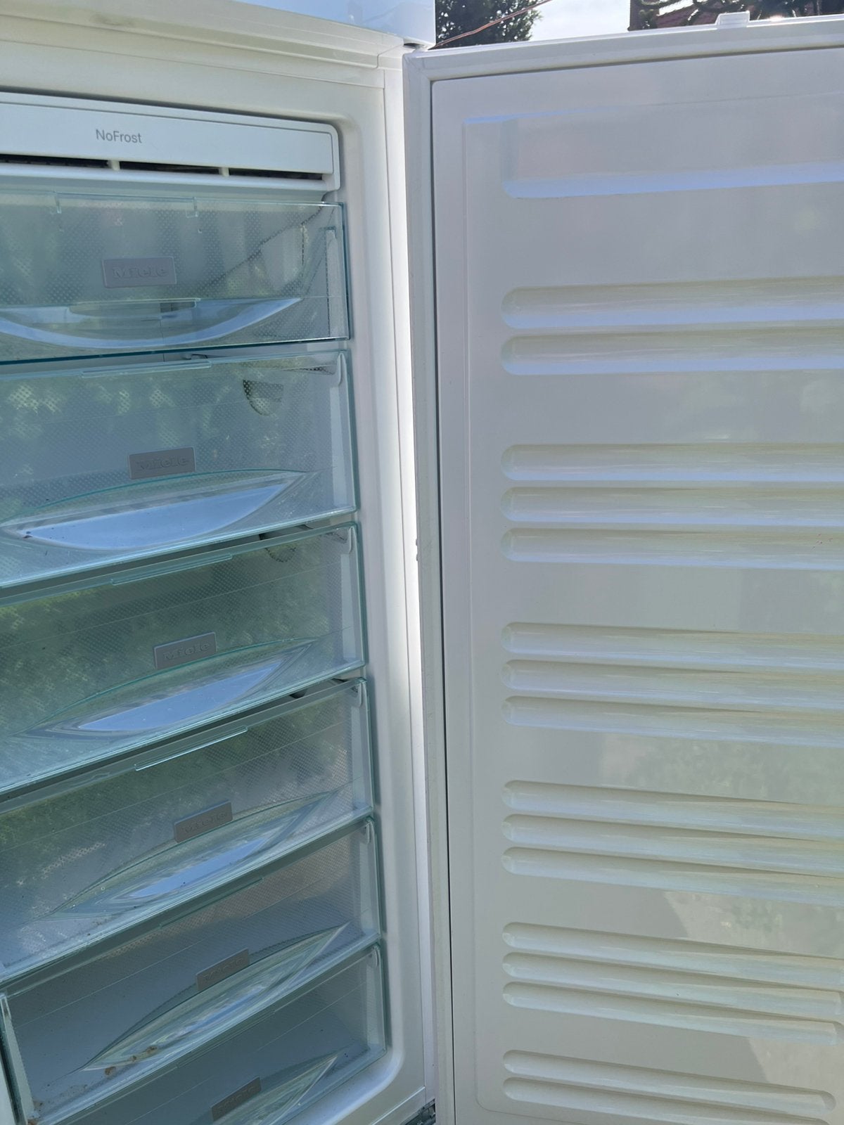 Vrieskast hoog zgan Miele No frost, Ophalen, 200 liter of meer, 60 cm of meer, Met aparte vriezer