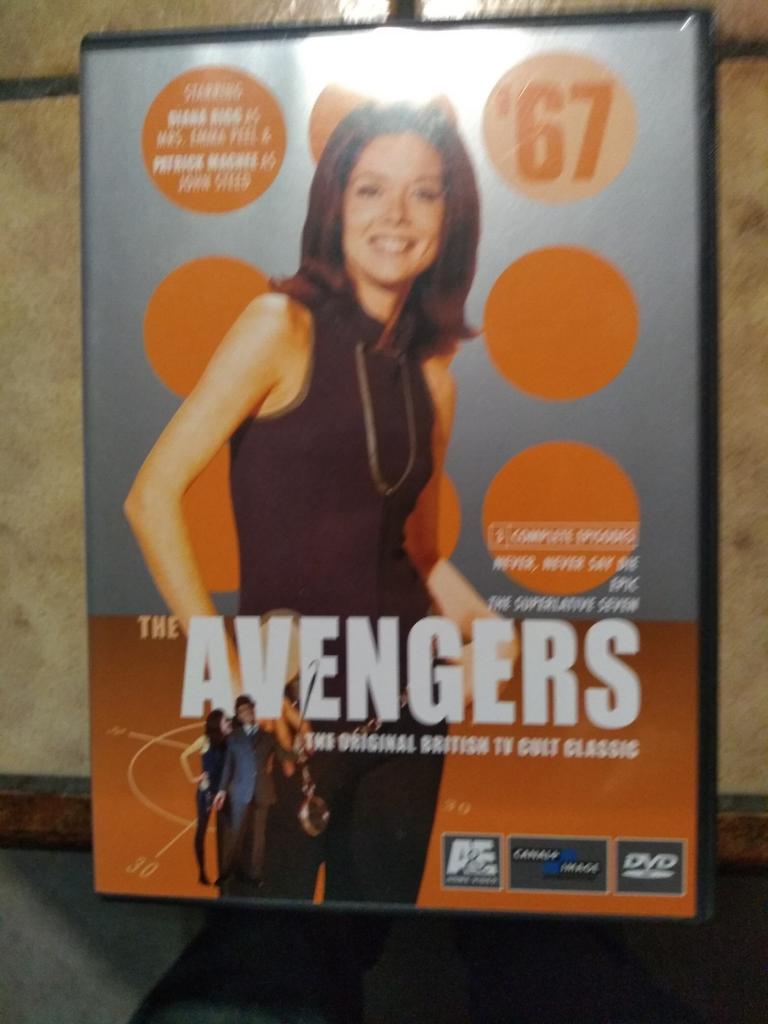 Wrekers/Avengers 67 vol 4 USA IMPORT, Vanaf 16 jaar, Ophalen of Verzenden, Zo goed als nieuw, Actie en Avontuur