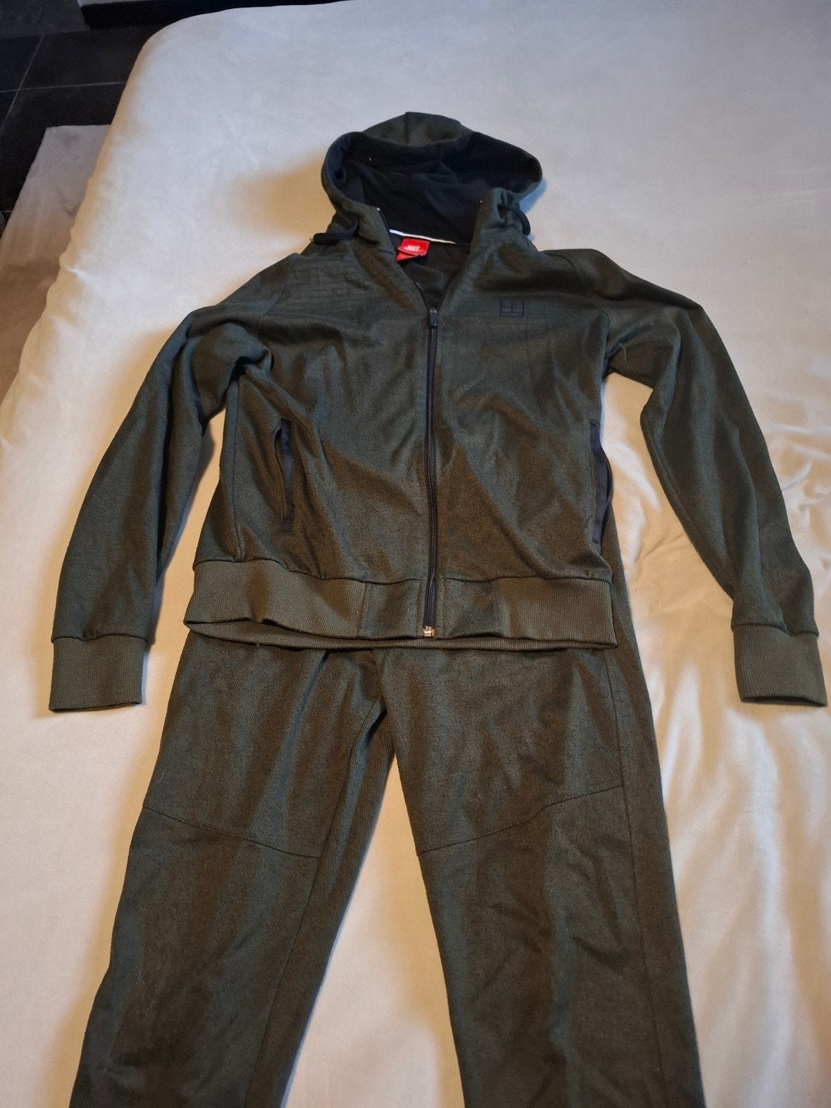 nike trainingspak maat M, Nike, Gedragen, Verzenden, Maat 48/50 (M)