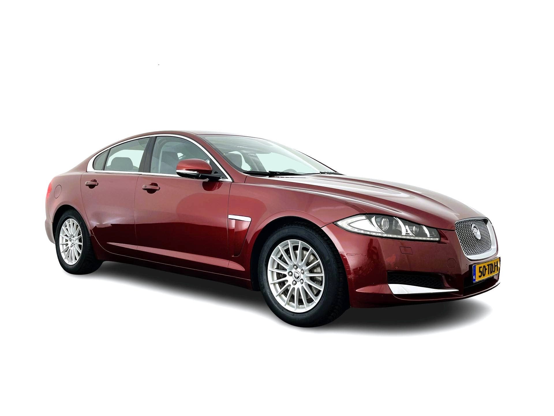 Jaguar XF 2.2D Aut. *LEATHER | XENON | CAMERA | HEATED-COMFO, Auto's, Automaat, Euro 5, Achterwielaandrijving, Gebruikt
