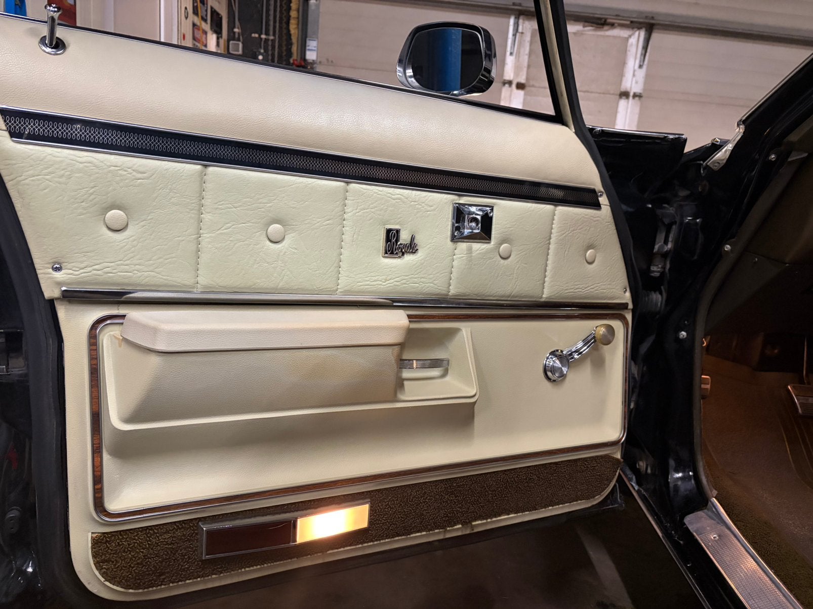Oldtimer oldsmobile .  Top staat  💥 Org interieur, Bedrijf, Te koop