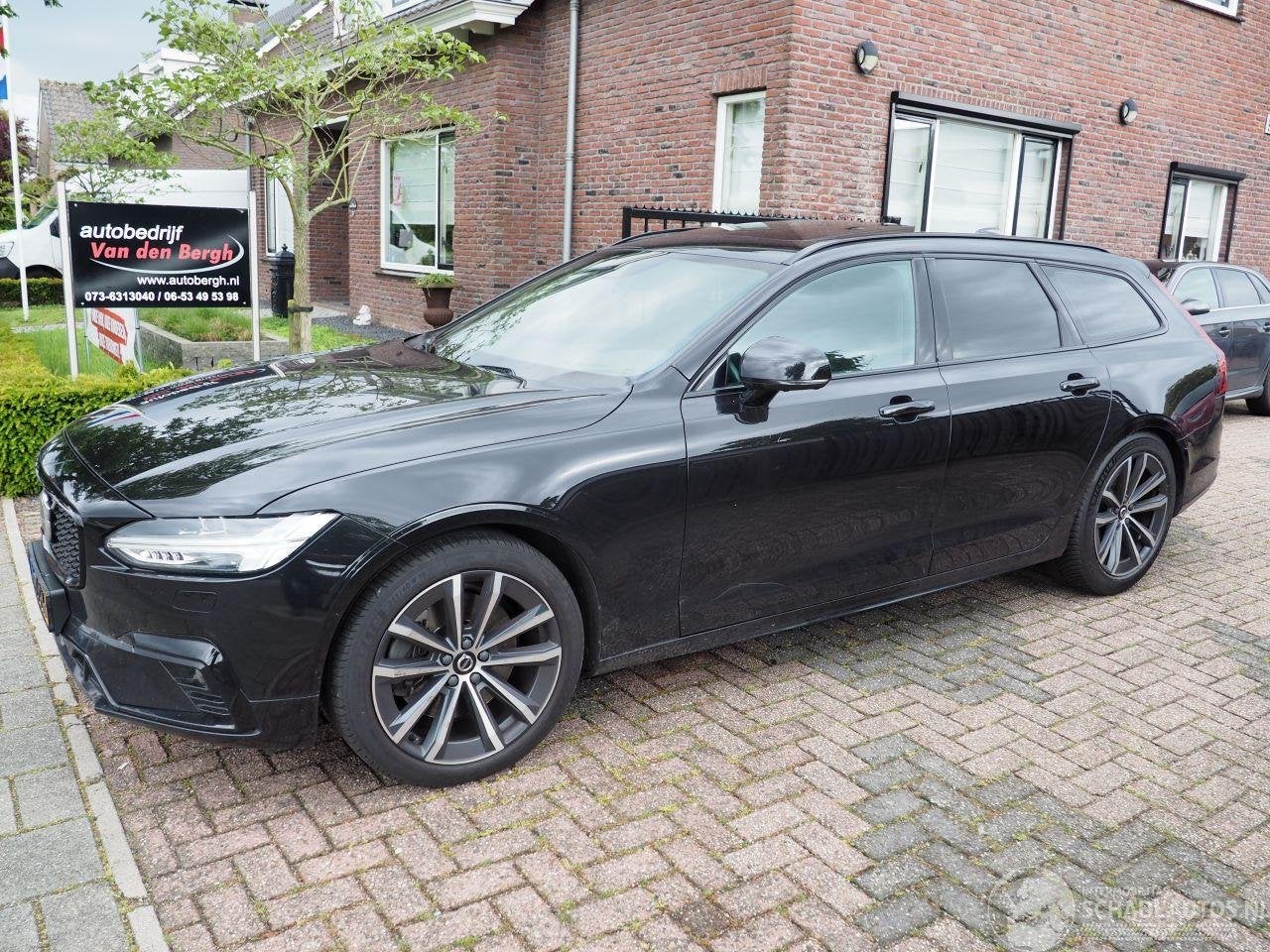 Volvo v-90 2.0 B4 R-Design Motorschaden (bj 2021, automaat), Automaat, Info@volvocars.com, Zwart, Stationwagon