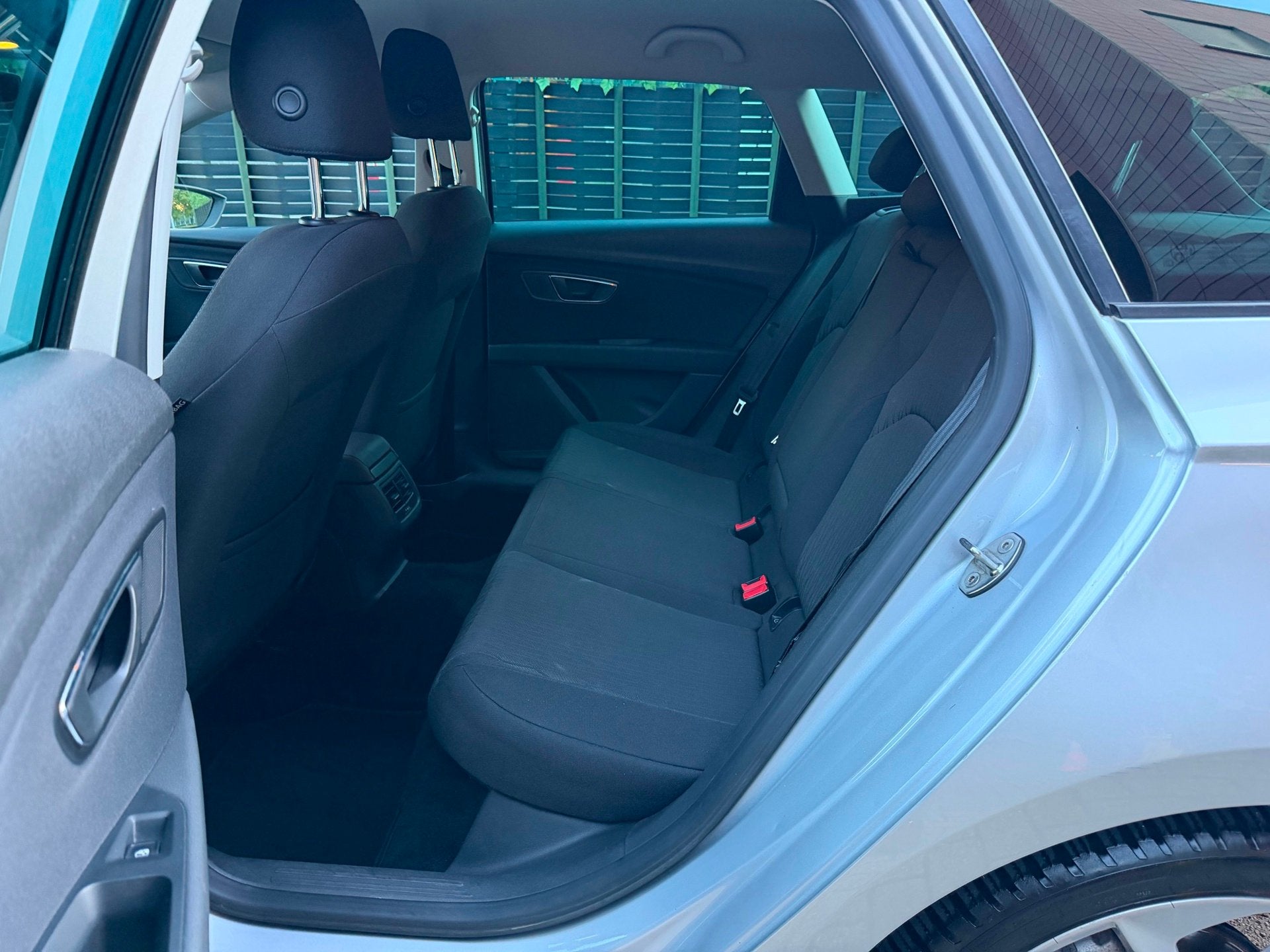 Foto 13 van Seat Leon ST 1.0 EcoTSI Style Connect 2016 CRUISE|NAVI|NAP