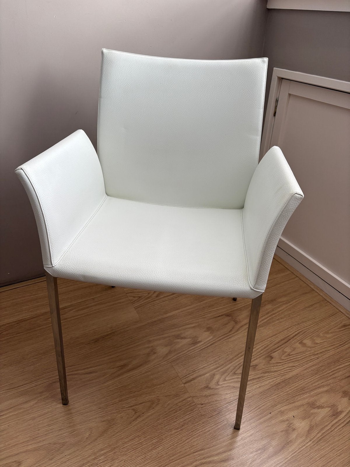 Zanotta eetkamerstoelen Lia ,wit leer