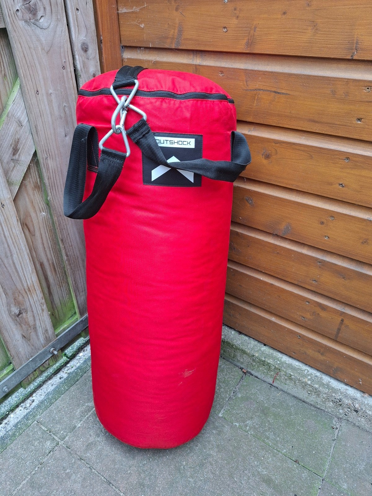 Bokszak 95 cm met handschoenen en muurbeugel, Ophalen, Gebruikt, Boks-accessoire