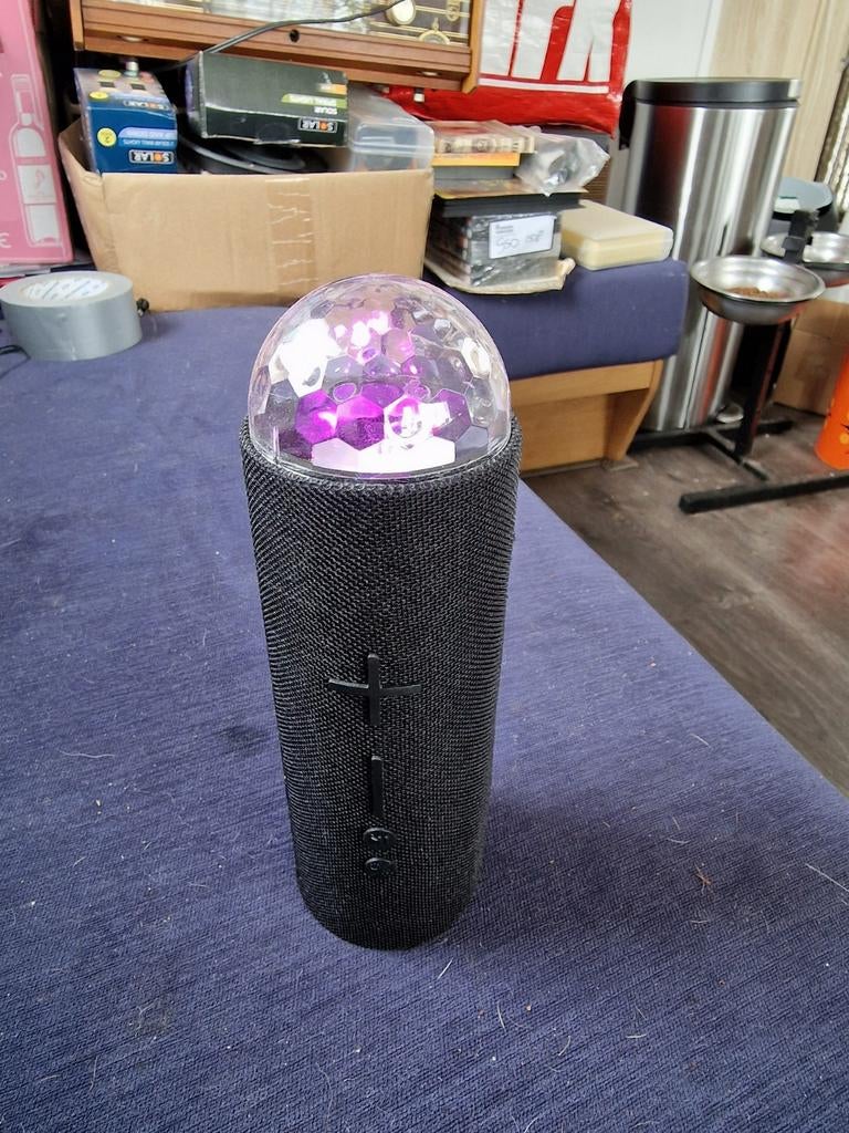 Roseland Speaker RS-710 10W met discobal effect, Audio, Tv en Foto, Luidsprekers, Overige merken, Overige typen, Ophalen of Verzenden