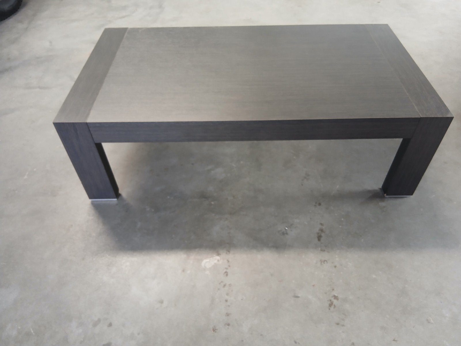 Moderne donkerbruine salontafel, Ophalen, Gebruikt, 100 tot 150 cm, 50 tot 100 cm