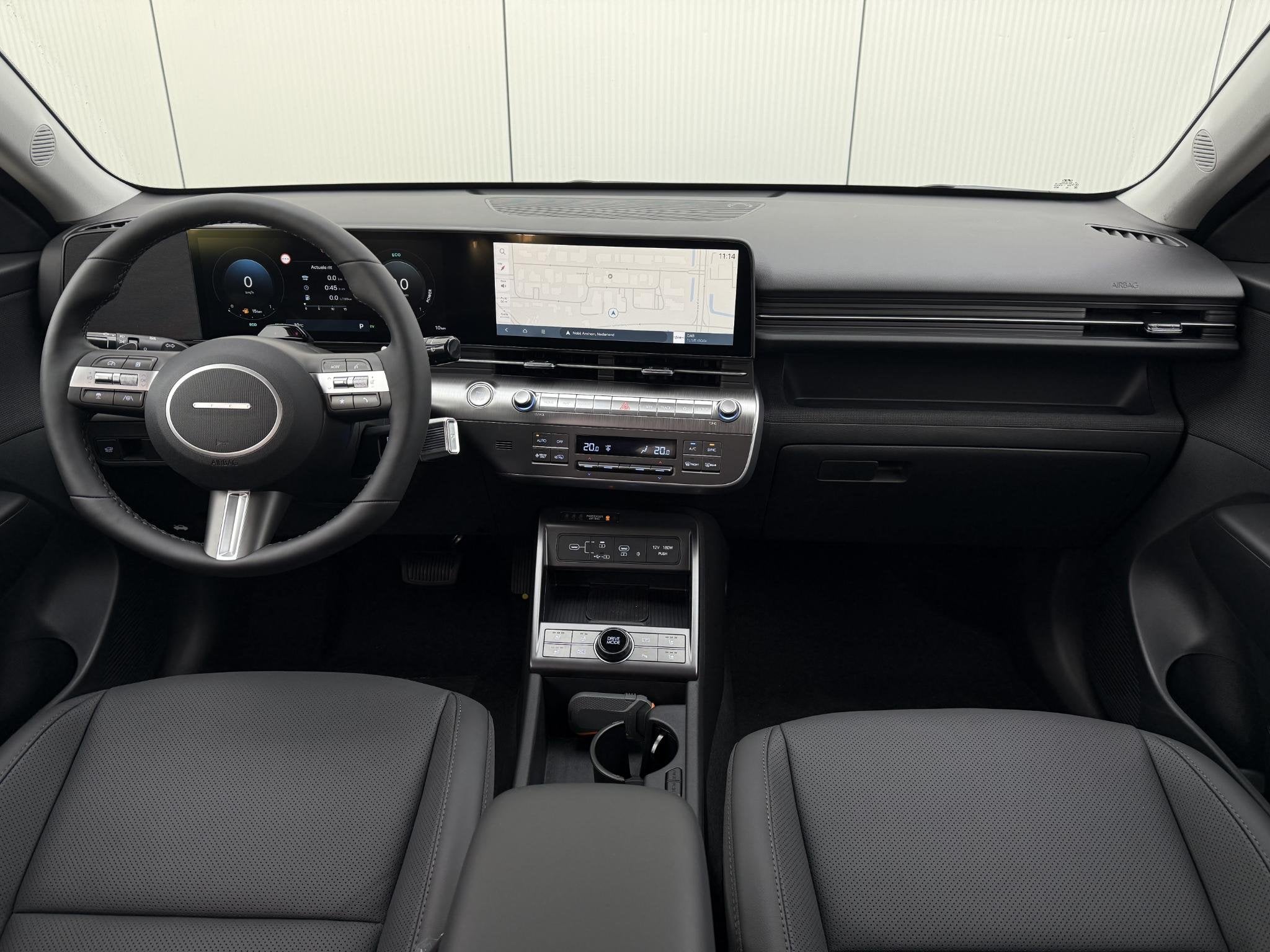 Hyundai Kona 1.6 GDI HEV Premium / Demo Deal / MY 26 / Zwart, Lichtsensor, 137 pk, Euro 6, 1110 kg