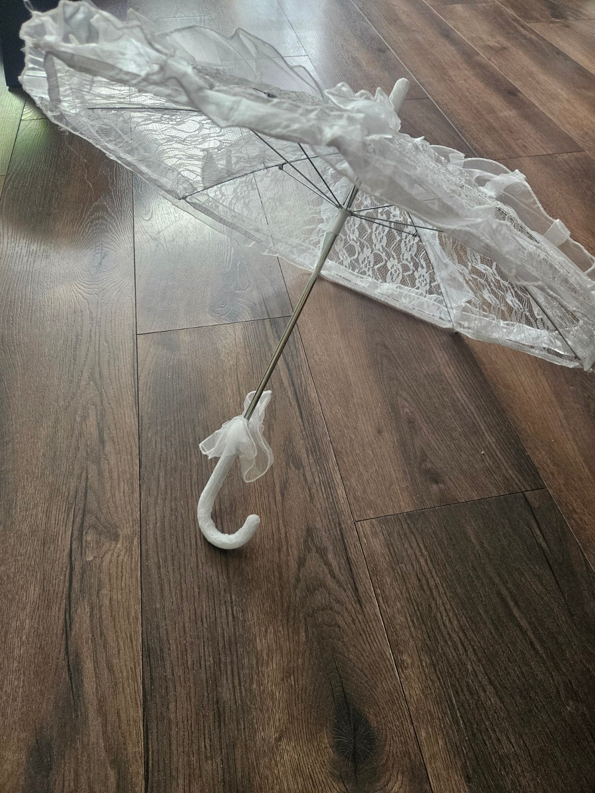 Nieuw - Trouwparaplu kant wit - Elegant en stijlvol, Ophalen of Verzenden, Zo goed als nieuw, Wit