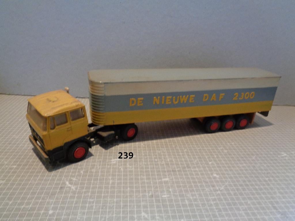 Lion daf 2800 met euro trailer, Ophalen of Verzenden, Zo goed als nieuw, Bus of Vrachtwagen, Lion Toys