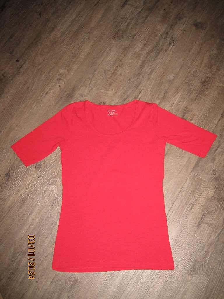 Actual Basic rood t-shirt maat S, Kleding | Dames, T-shirts, Actual Basic, Ophalen of Verzenden, Korte mouw, Maat 36 (S)