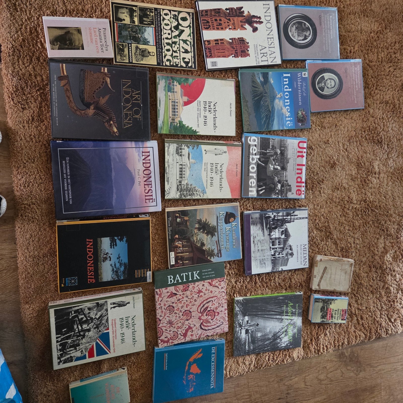 Boeken over Nederlands-Indië en Indonesië - Diverse titels, Ophalen, 20e eeuw of later, Gelezen, Diverse auteurs