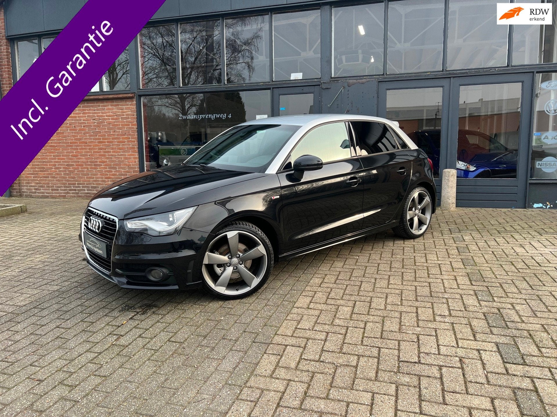 Audi A1 Sportback 1.4 TFSI Attraction Pro Line Business, 185, Auto's, Zwart, 4 cilinders, 4 stoelen, Leder en Stof