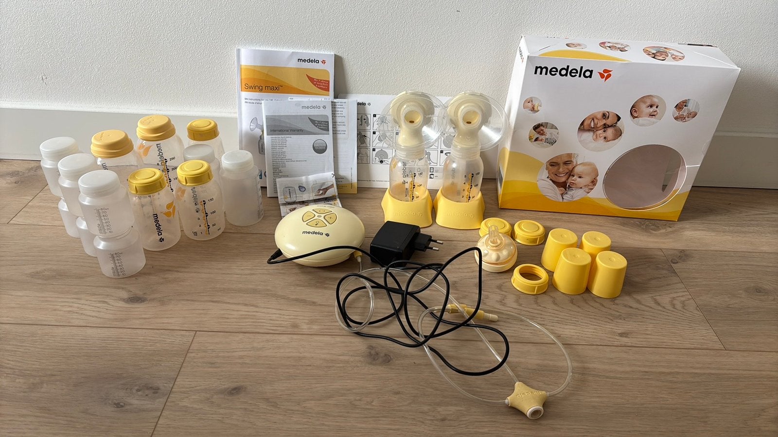 Medela borstkolf swing maxi met calma fles, Ophalen of Verzenden, Zo goed als nieuw, Borstkolf
