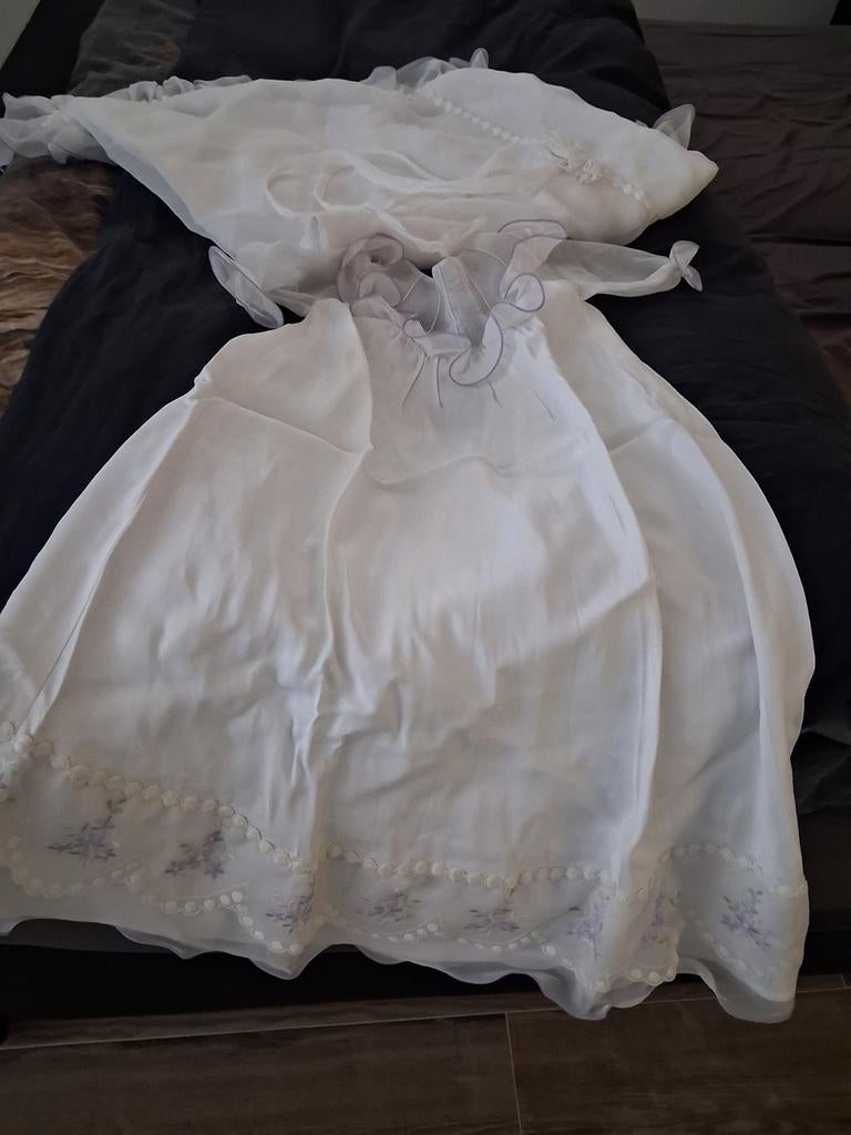 Doopjurk, wit  met een lila kleurtje er in, Ophalen of Verzenden