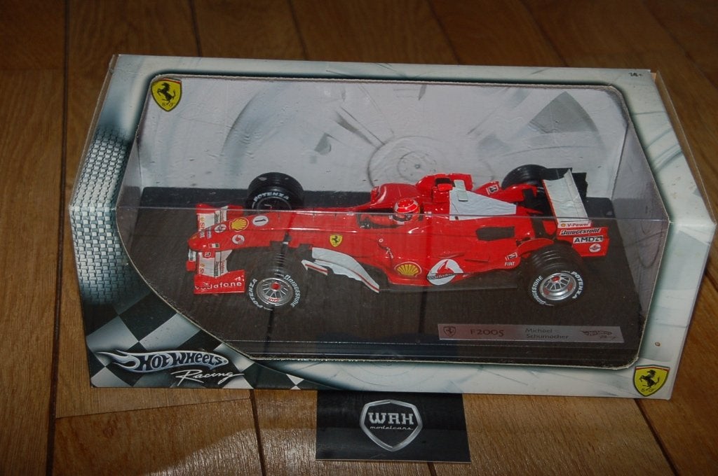 1:18 Ferrari F1 F2005 Michael Schumacher Hotwheels WRH, Verzenden, Zo goed als nieuw, Auto, Hot Wheels