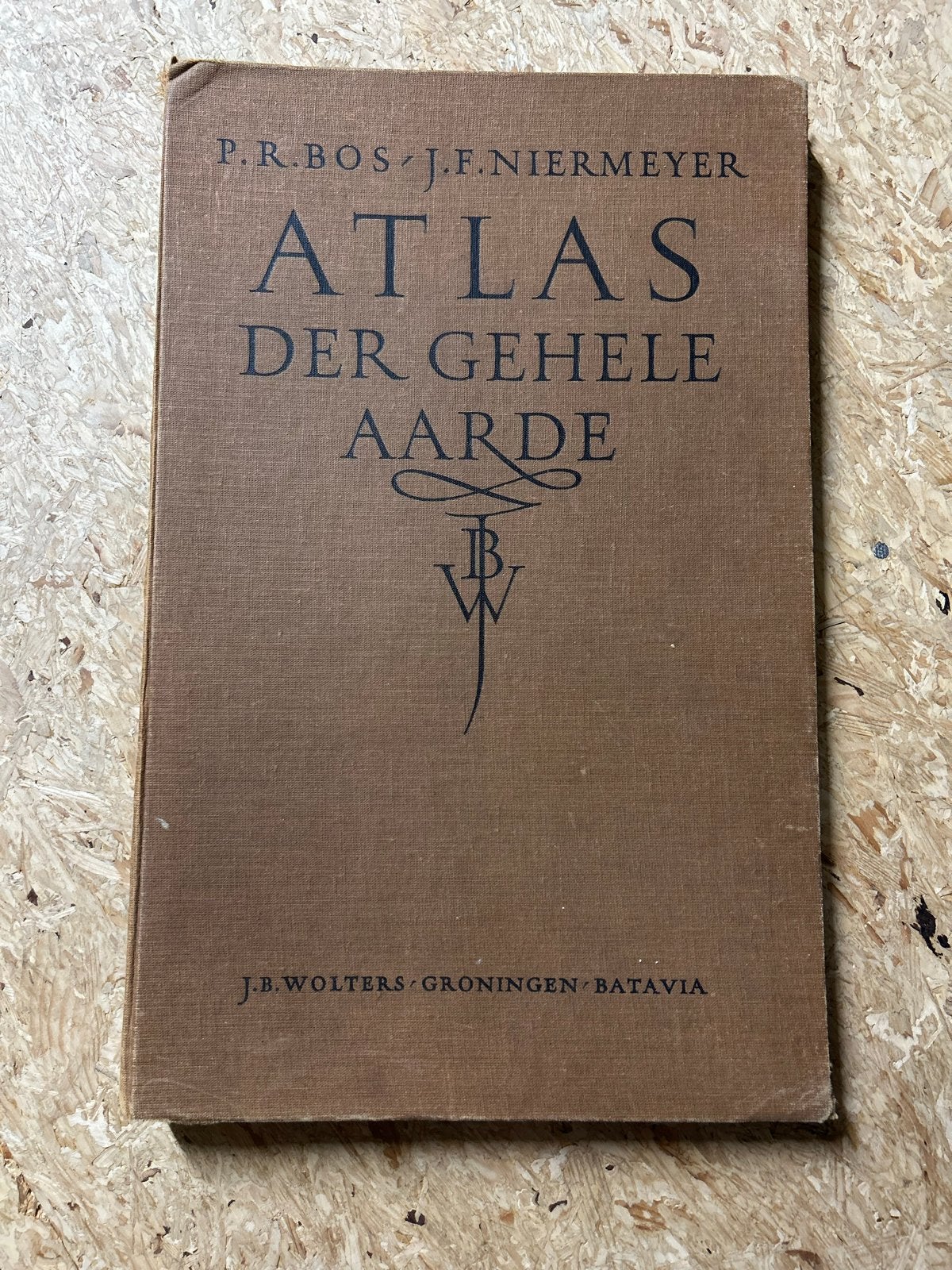 Atlas J.B. Wolters Uitgeversmaatschappij 1947, Boeken, Ophalen of Verzenden, Gelezen, Nederland