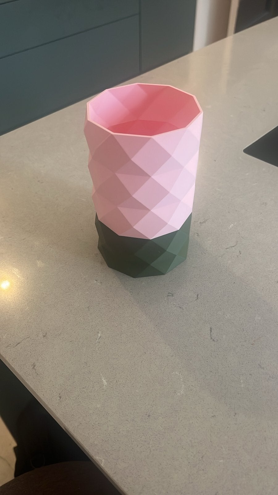 Stijlvolle waterdichte vaas in diverse kleuren en maten, Kunststof, Meerkleurig, 3D-geprint, Nieuw