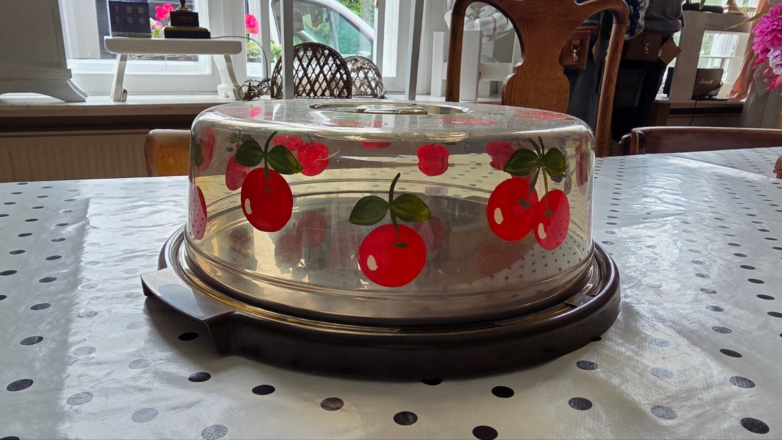 Vintage Curver taartschaal met deksel en kersenprint, Info@curver.com, Curver, Kunststof, Made in Holland