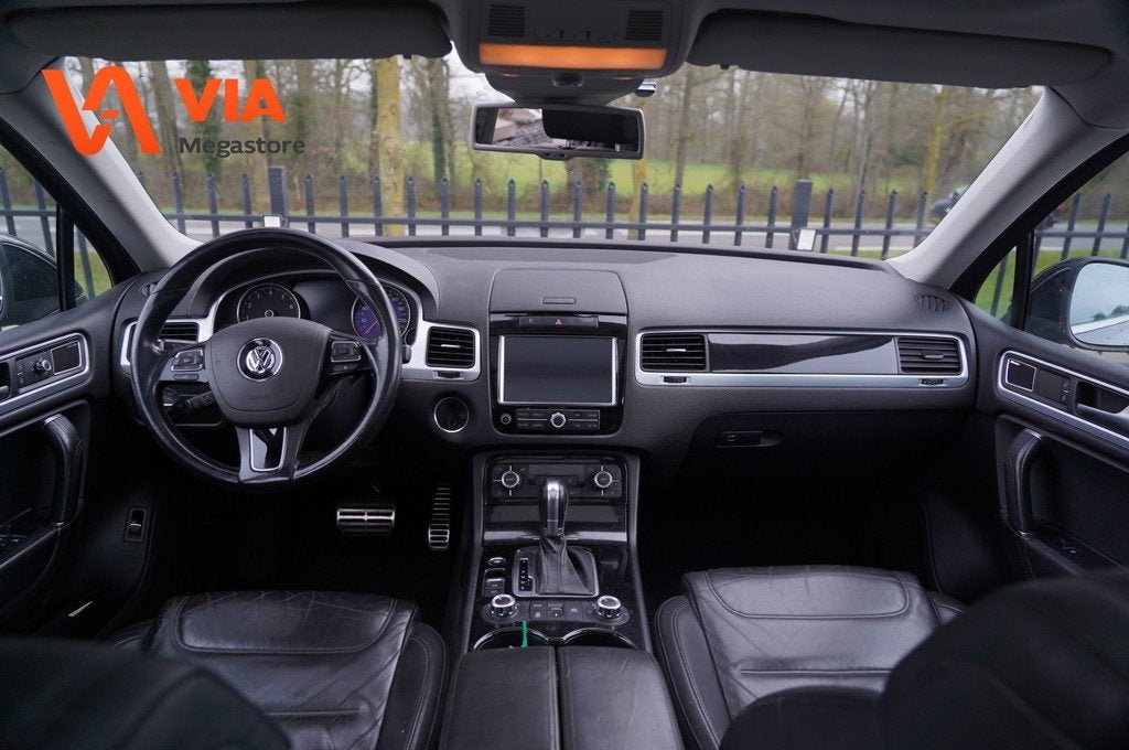 Volkswagen Touareg 3.0 TSi V6 Hybrid Highline Pano | Luchtve, Auto's, Volkswagen, Automaat, Gebruikt, Zwart, 2995 cc