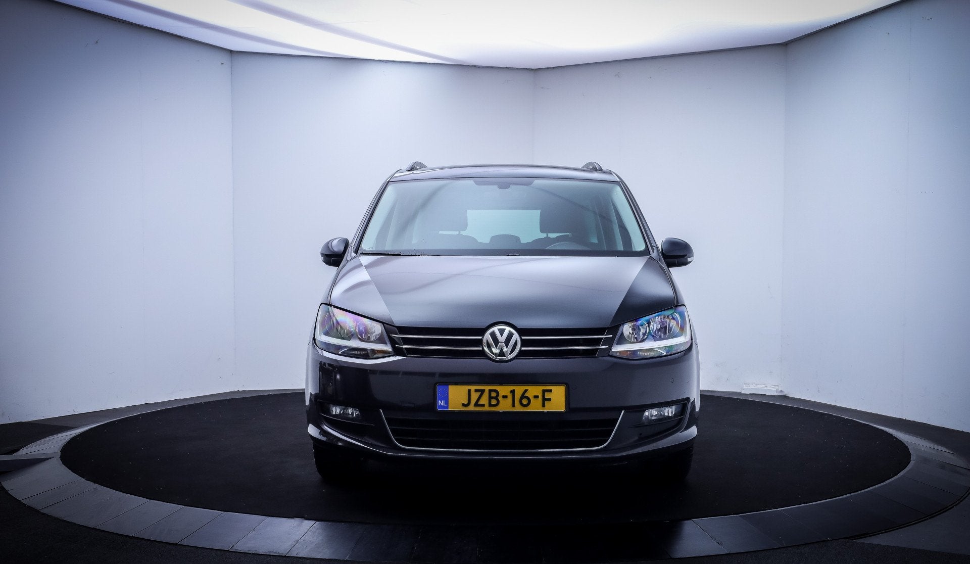 Volkswagen Sharan 1.4 TSI 7p COMFORTLINE STOELVERW. | NAVIGA, Auto's, Volkswagen, Gebruikt, Zwart, 4 cilinders, 150 pk