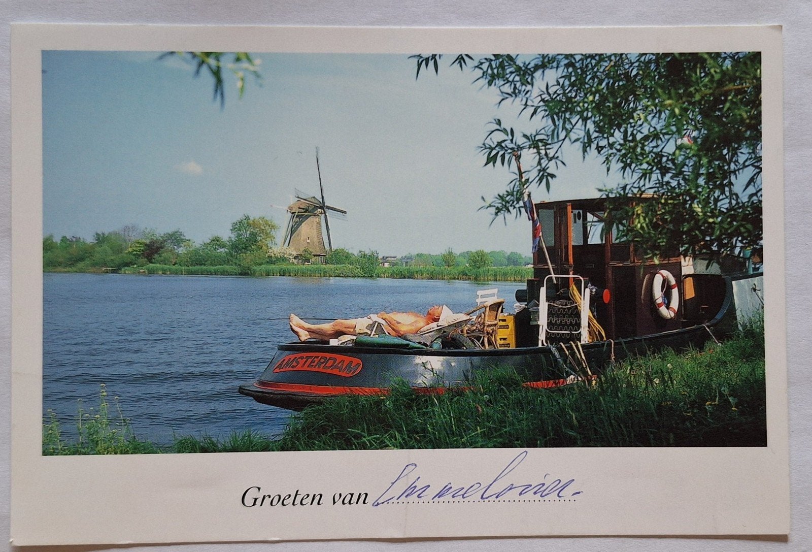Ansichtkaart Amsterdam met molen en boot - Groeten van, Ophalen of Verzenden