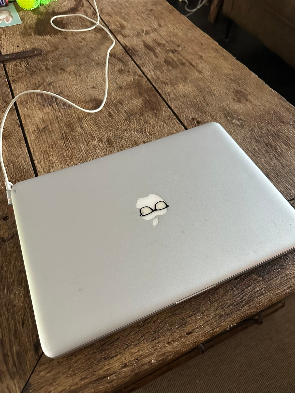 Macbook pro oud model 2010 ongeveer, Ophalen, Zo goed als nieuw, 256 GB of meer, 4 GB of minder