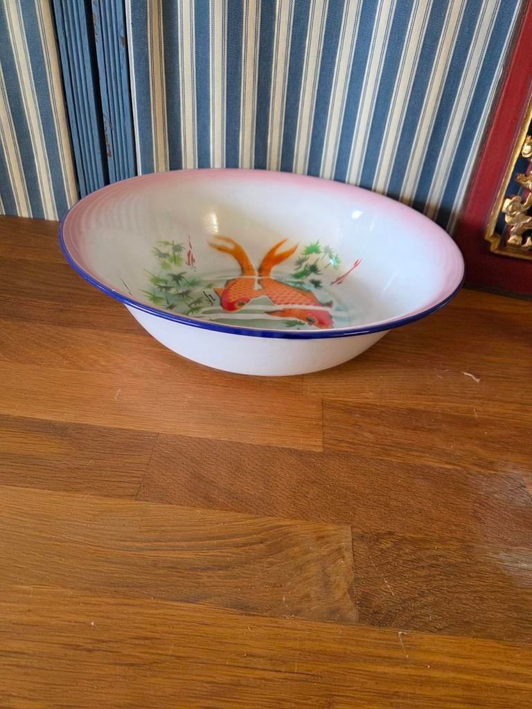 Brocante emaille schaal met vissen decoratie, Antiek en Kunst, Antiek | Schalen, Ophalen