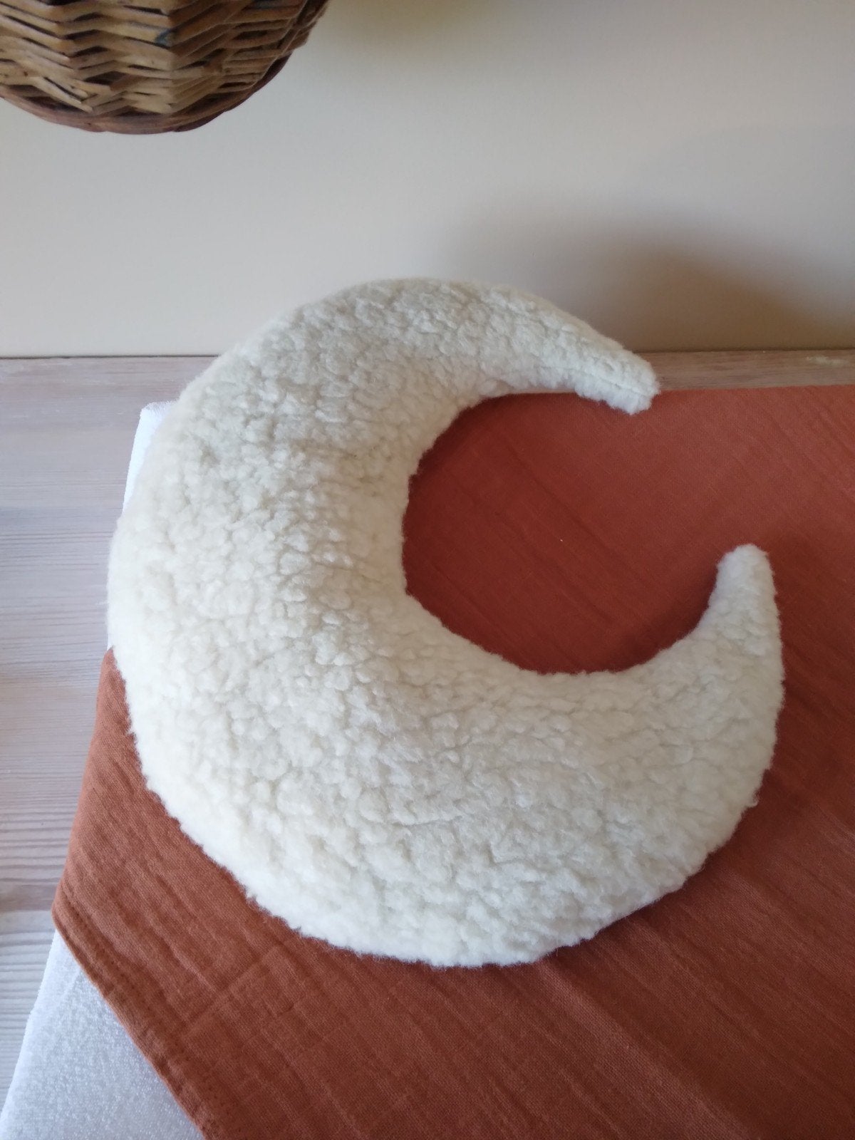 Zacht Merinowol Maankussen Crème - Kinderkamer Decoratie, Beige, Nieuw, Ophalen of Verzenden, Sierkussen