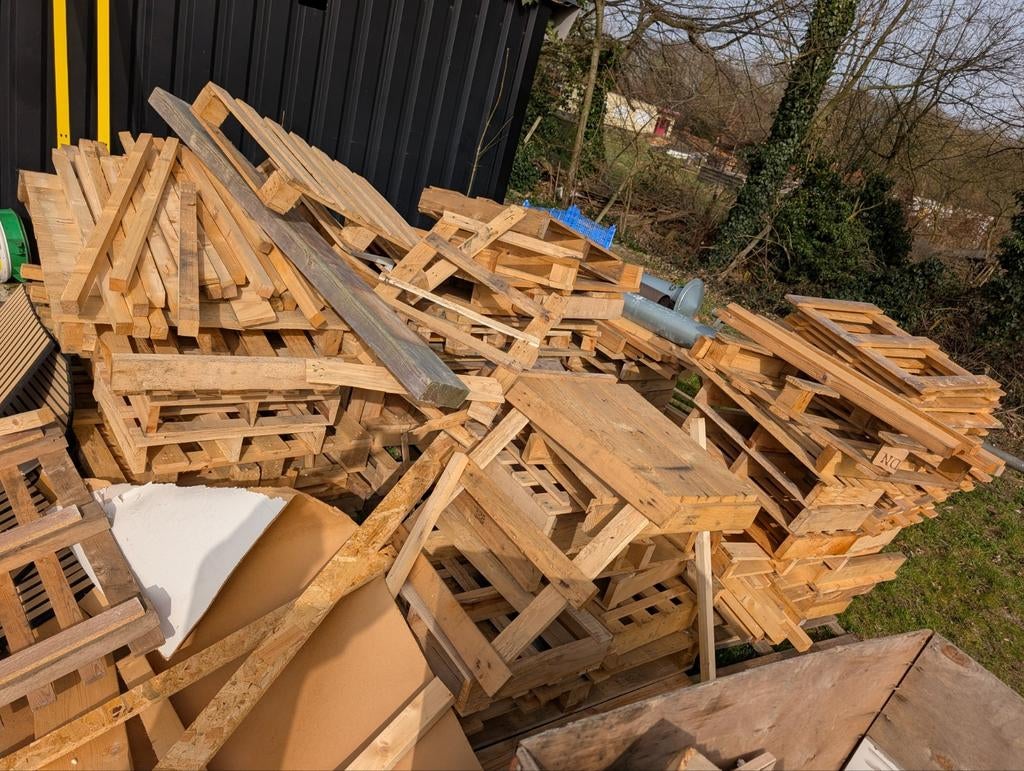 Brand hout, Ophalen