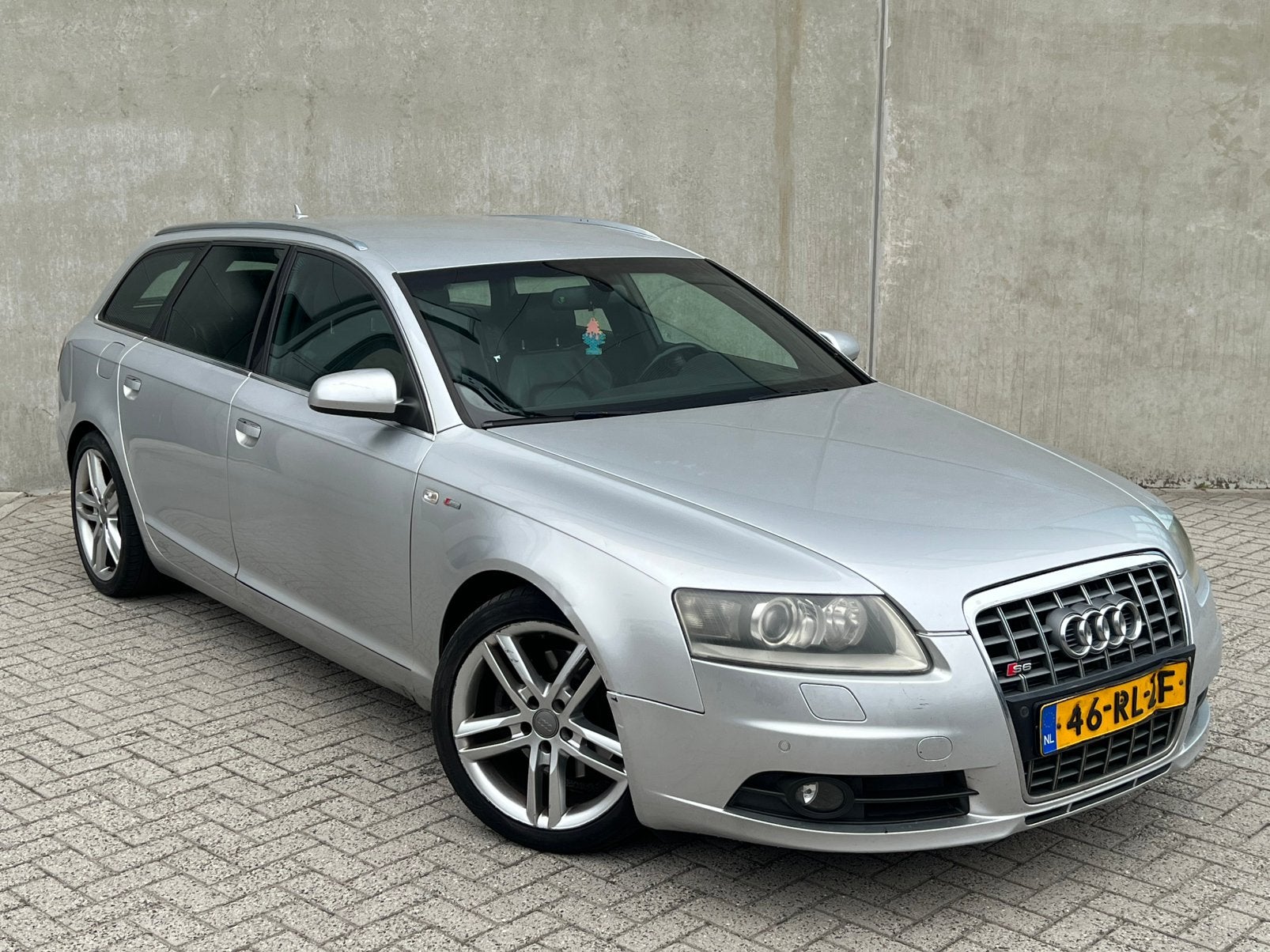 Luxe Grijze Audi A6 3.2 FSI V6 S-Line 4X4 256PK Avant/APK/AC, Automaat, Zwart, 1715 kg, Vierwielaandrijving