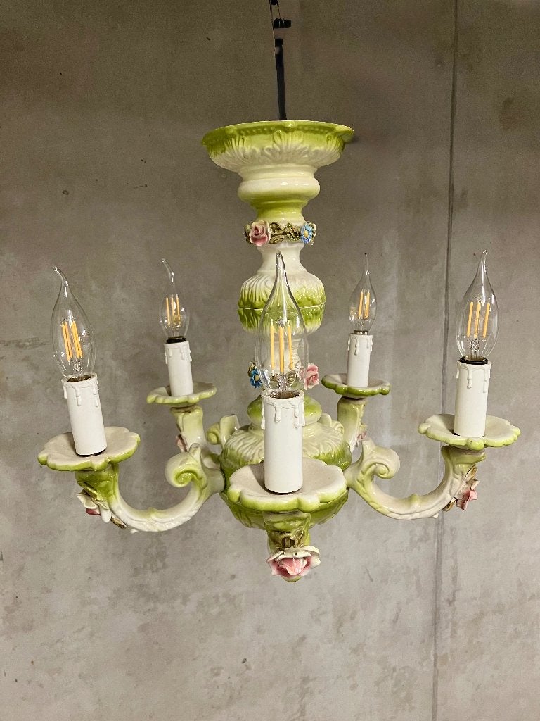 Porseleinen kroonluchter in Capodimonte stijl, Ophalen, Overige materialen, Gebruikt, E14 (klein)