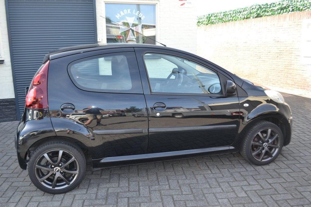 Peugeot 107 1.0 Active Facelift Model, Auto's, Voorwielaandrijving, Euro 5, Stof, Gebruikt