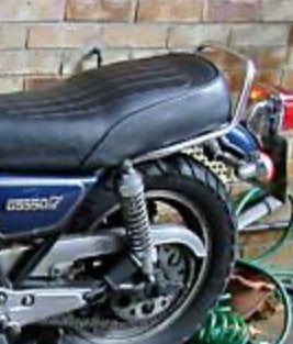 GEZOCHT: tassendrager, beugel Suzuki GS550 (‘80/‘81), Motoren, Ophalen of Verzenden, Gebruikt