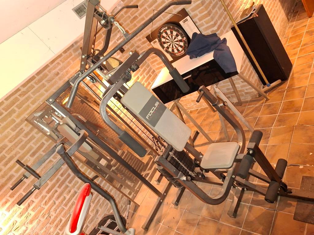 Focus Fitness Krachtstation, Ophalen, Benen, Gebruikt, Krachtstation