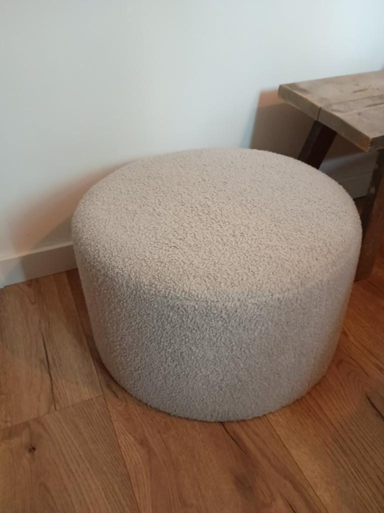 Teddy poef Sostrene Grene Ecru/zandkleur, Rond, Minder dan 50 cm, Ophalen of Verzenden, Zo goed als nieuw