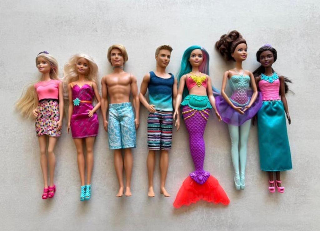 Barbie poppen kleding meubels accessoires, Ophalen of Verzenden, Gebruikt, Barbie