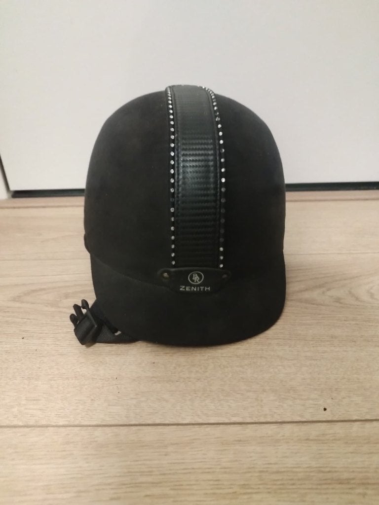 Zenith Paardrijcap maat 55 zwart met steentjes, Dieren en Toebehoren, Dressuur, Overige merken, Ophalen of Verzenden, Rijhelm/cap