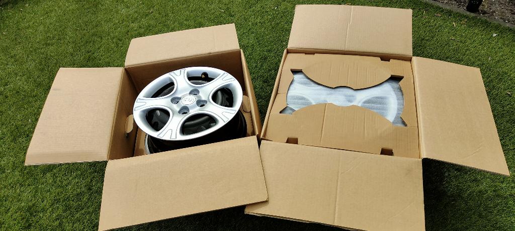 Nieuwe metalen velgen 4 stuks, Ophalen, 14 inch, Velg(en), Nieuw