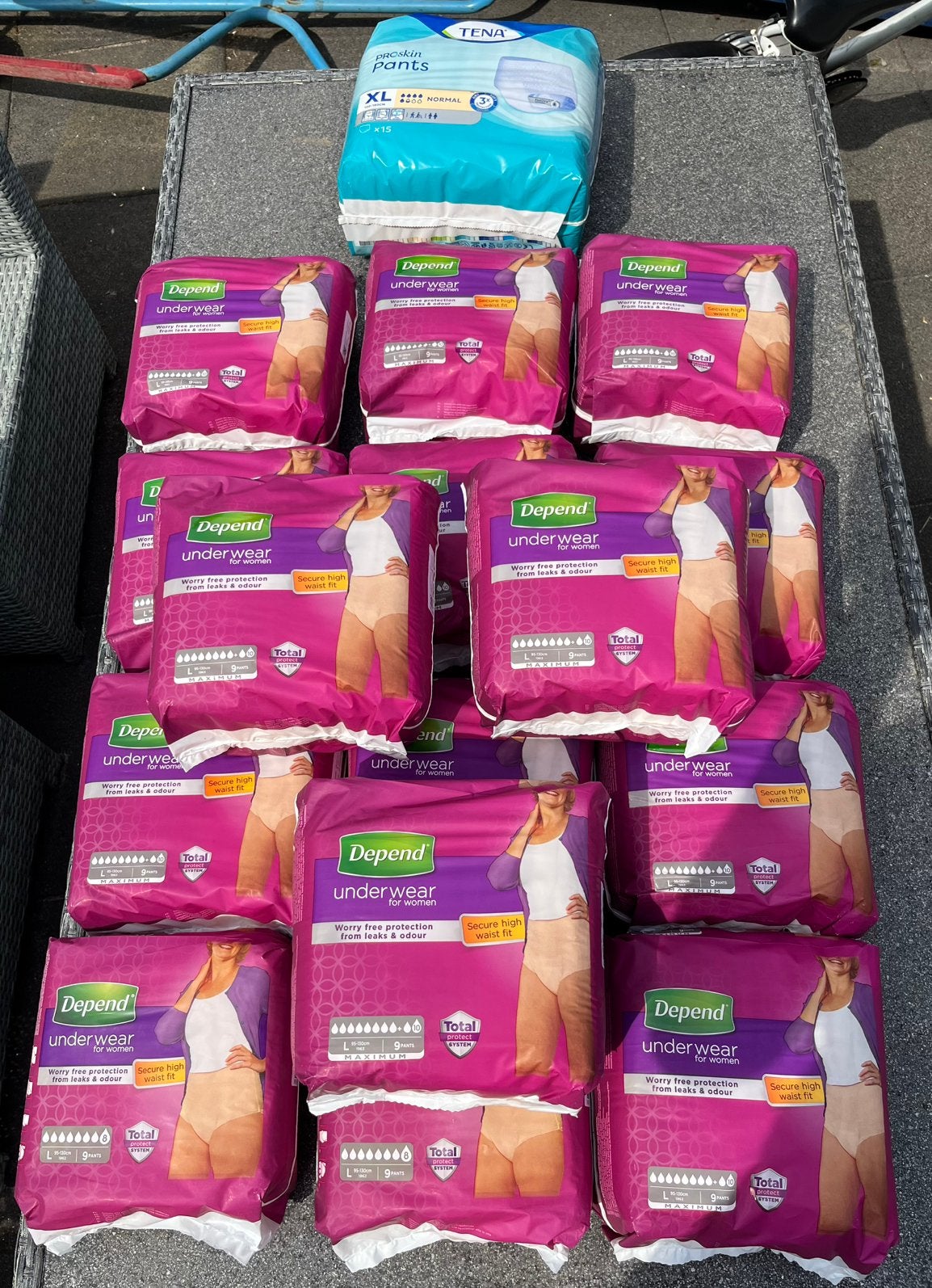 Depend Underwear voor vrouwen, maat L (95-130cm), Ophalen, Nieuw