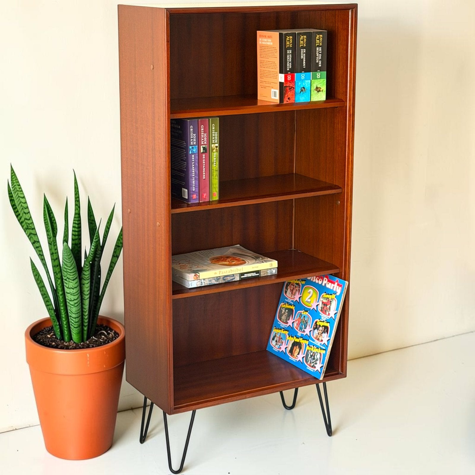 Vintage Formule Kempkes boekenkast | retro boekenkast, Ophalen, Met plank(en), Vintage jaren 60, Gebruikt