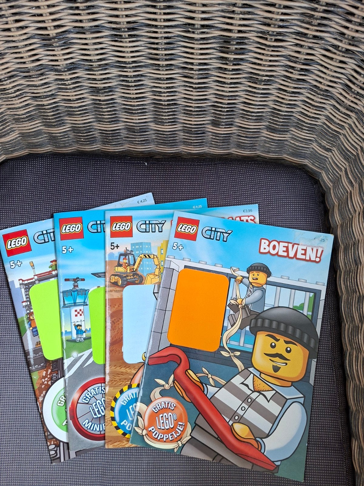 LEGO City magazines., Ophalen, Zo goed als nieuw