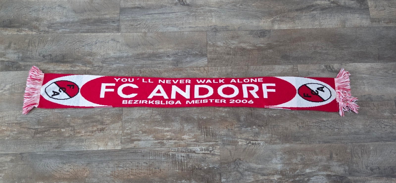 Sjaal FC Andorf, Verzamelen, Ophalen of Verzenden, Zo goed als nieuw, Buitenlandse clubs, Vaantje of Sjaal