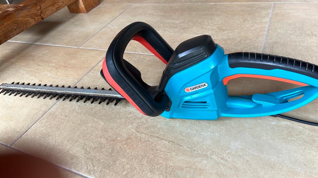 Gardena EasyCut 42, 400 watt, Ophalen of Verzenden, Gebruikt, Elektrisch