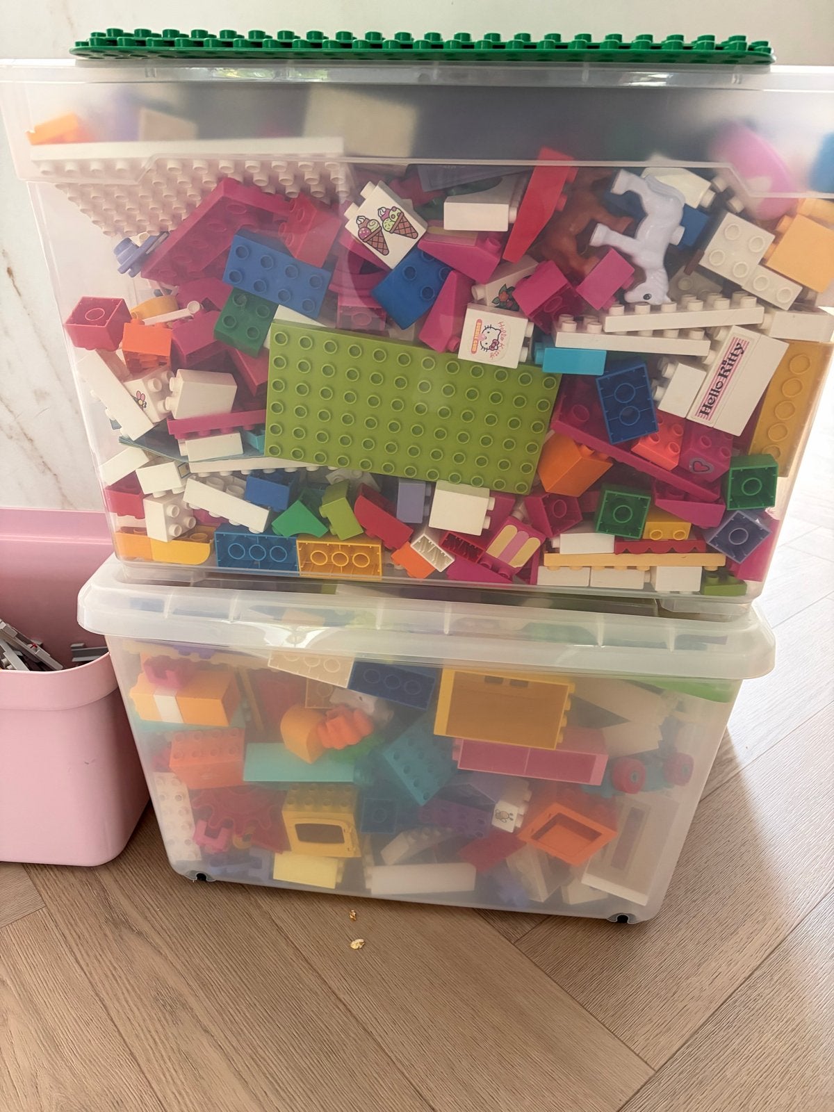 Grote partij Duplo met grondplaten en treinbaan, Kinderen en Baby's, Ophalen, Inclusief minifiguren, Gebruikt, Lego