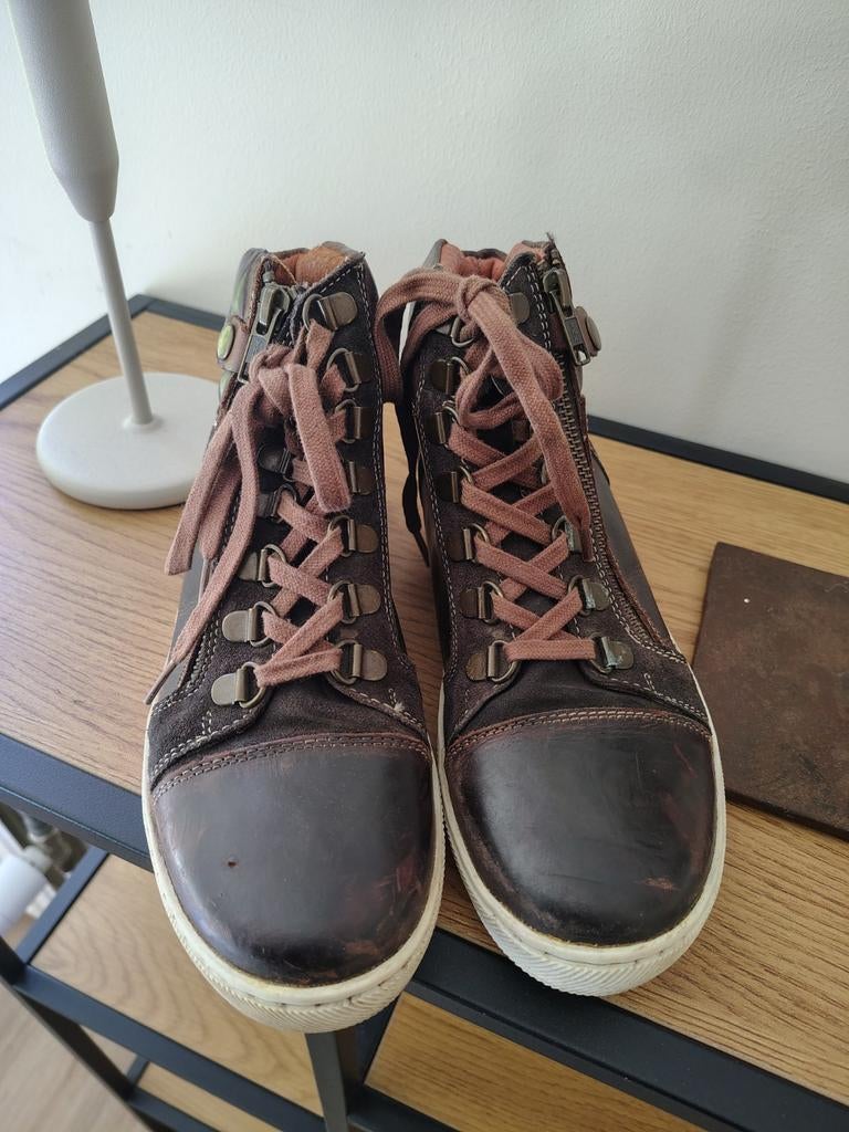 Nette Hush Puppies schoenen maat 35, Gebruikt, Ophalen of Verzenden, Laarzen, Jongen