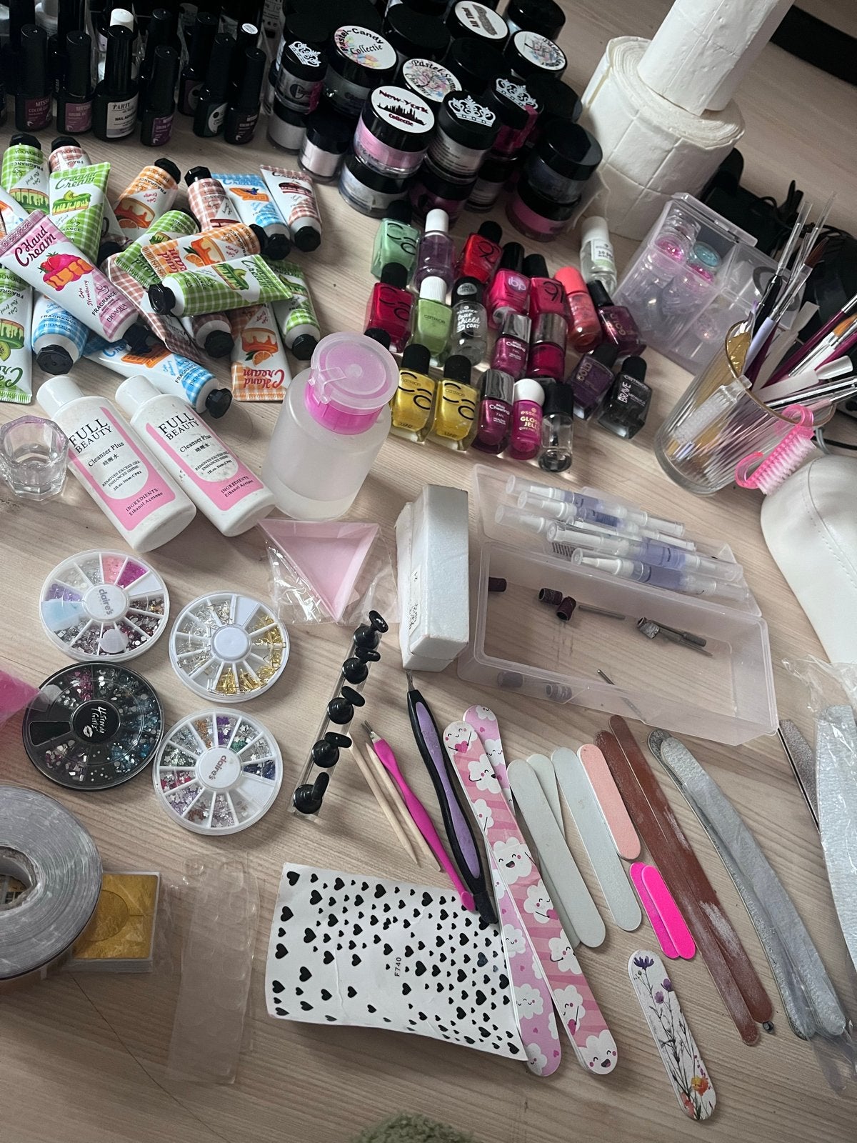 Acryl&gel spullen, Handverzorging
